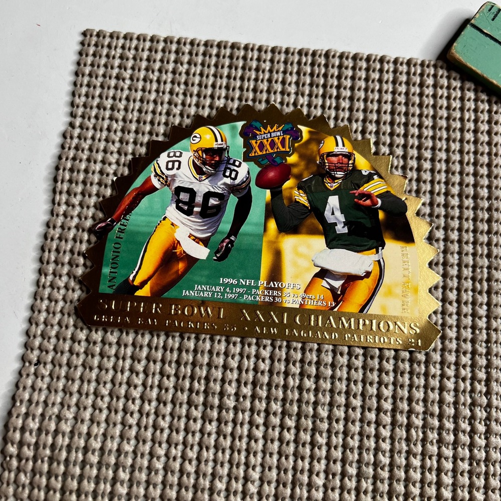 1996 Score Board Super Bowl XXXI Brett Favre Drew Bledsoe Die-Cut Card /9700